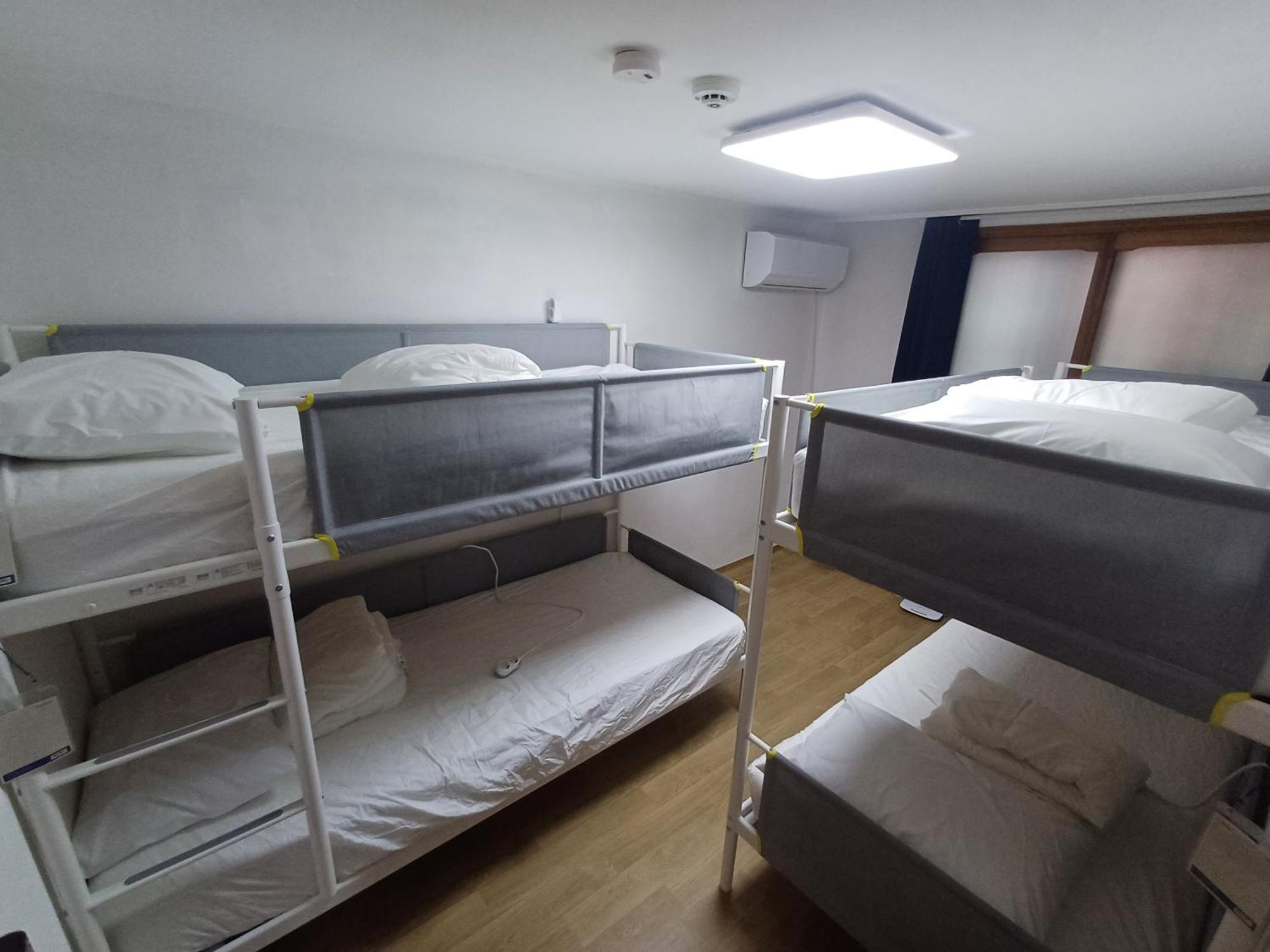 Ocean'S Guesthouse - Foreigners Only Seul Exterior foto